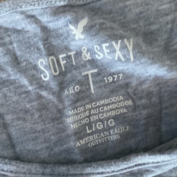 American Eagle Soft & Sexy Tee with Lace detail. size Large - Picture 2 of 3